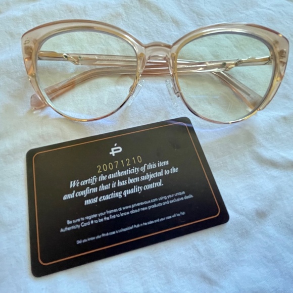 Privé Revaux Veronica Blue Light Blocking Glasses - Picture 6 of 9